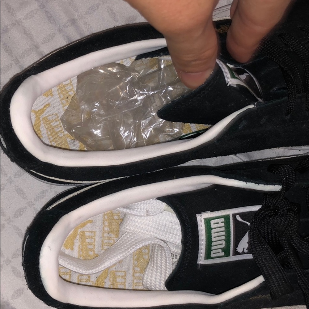 Shoes - Picture 3 of 4